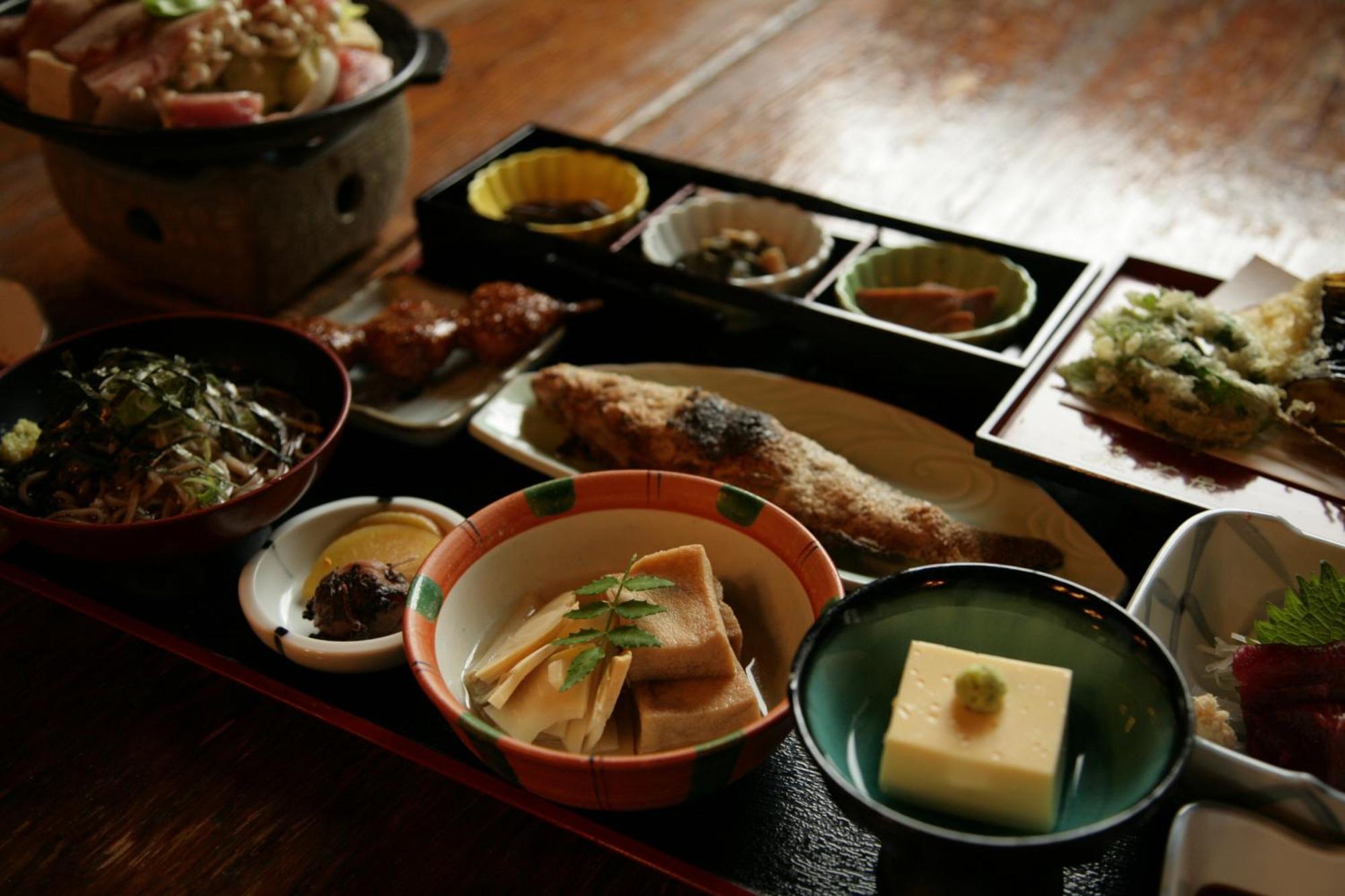 Magome Chaya Hotel นาคัตสึกาวะ ภายนอก รูปภาพ